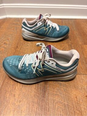 Karhu Women’s Teal Athletic Running Shoes - Cushioned Support